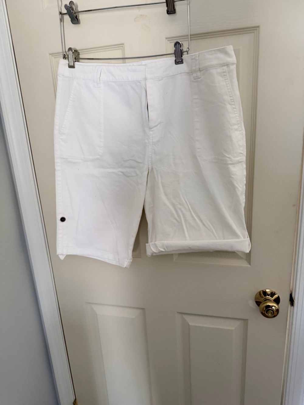 Coldwater Creek White Men's Flat Front Stretch Shorts
